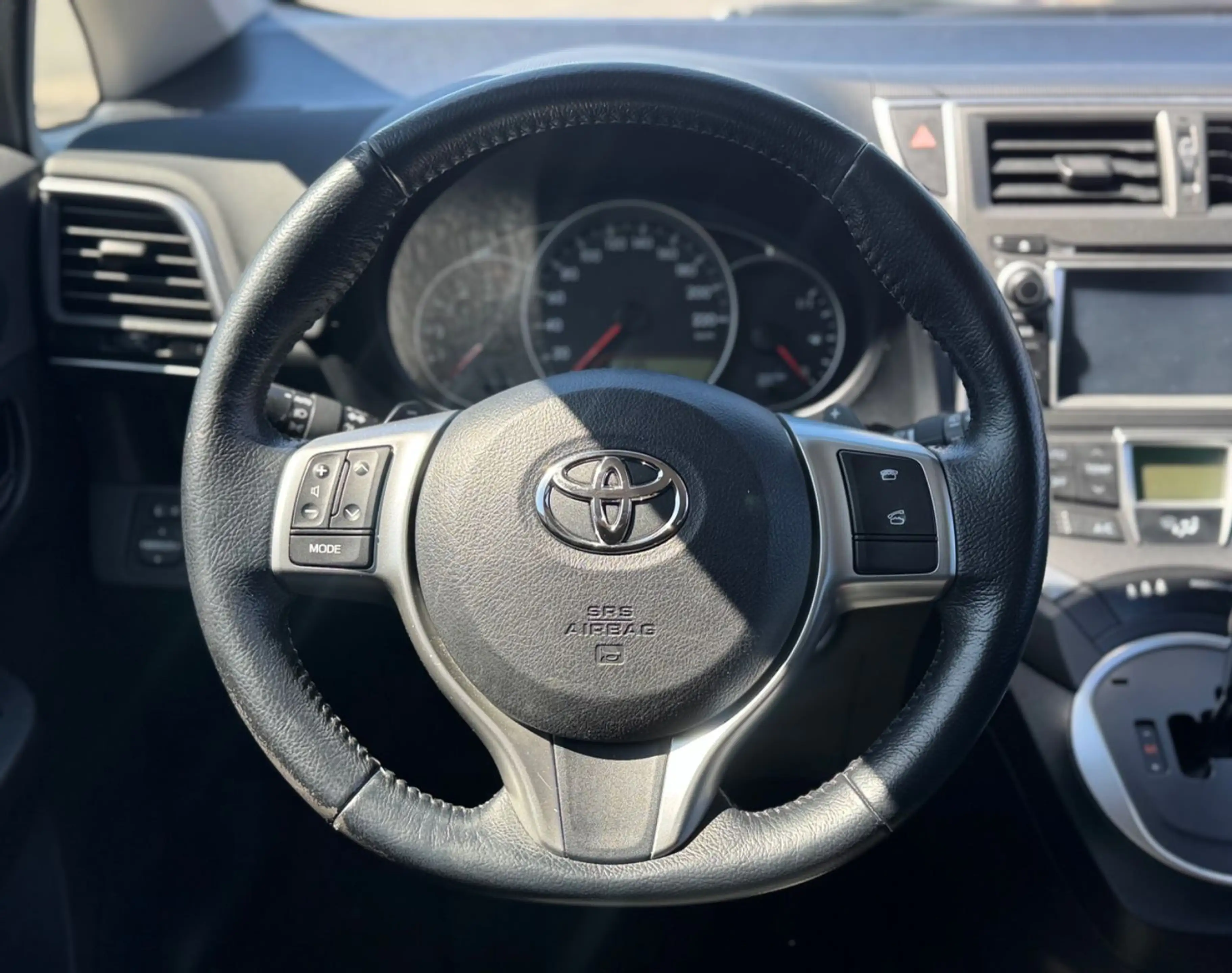 Toyota Verso-S 1.4 D Club+Finanzierung+Garantie — photo 11