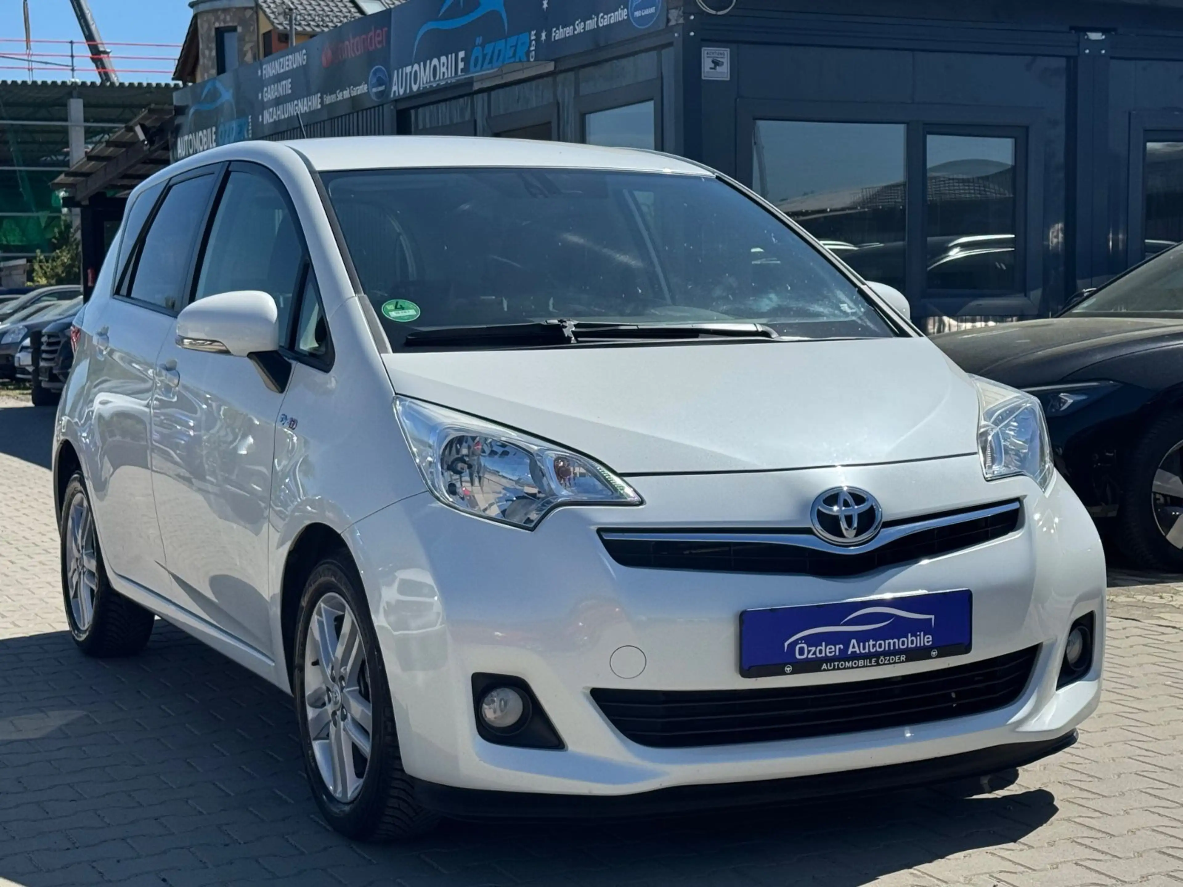 Toyota Verso-S 1.4 D Club+Finanzierung+Garantie — photo 4