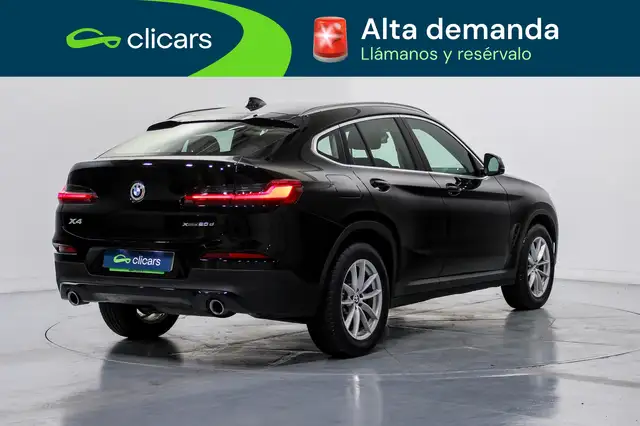 BMW X4 view 5