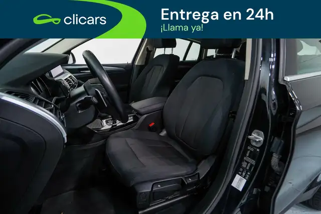 BMW X4 view 14