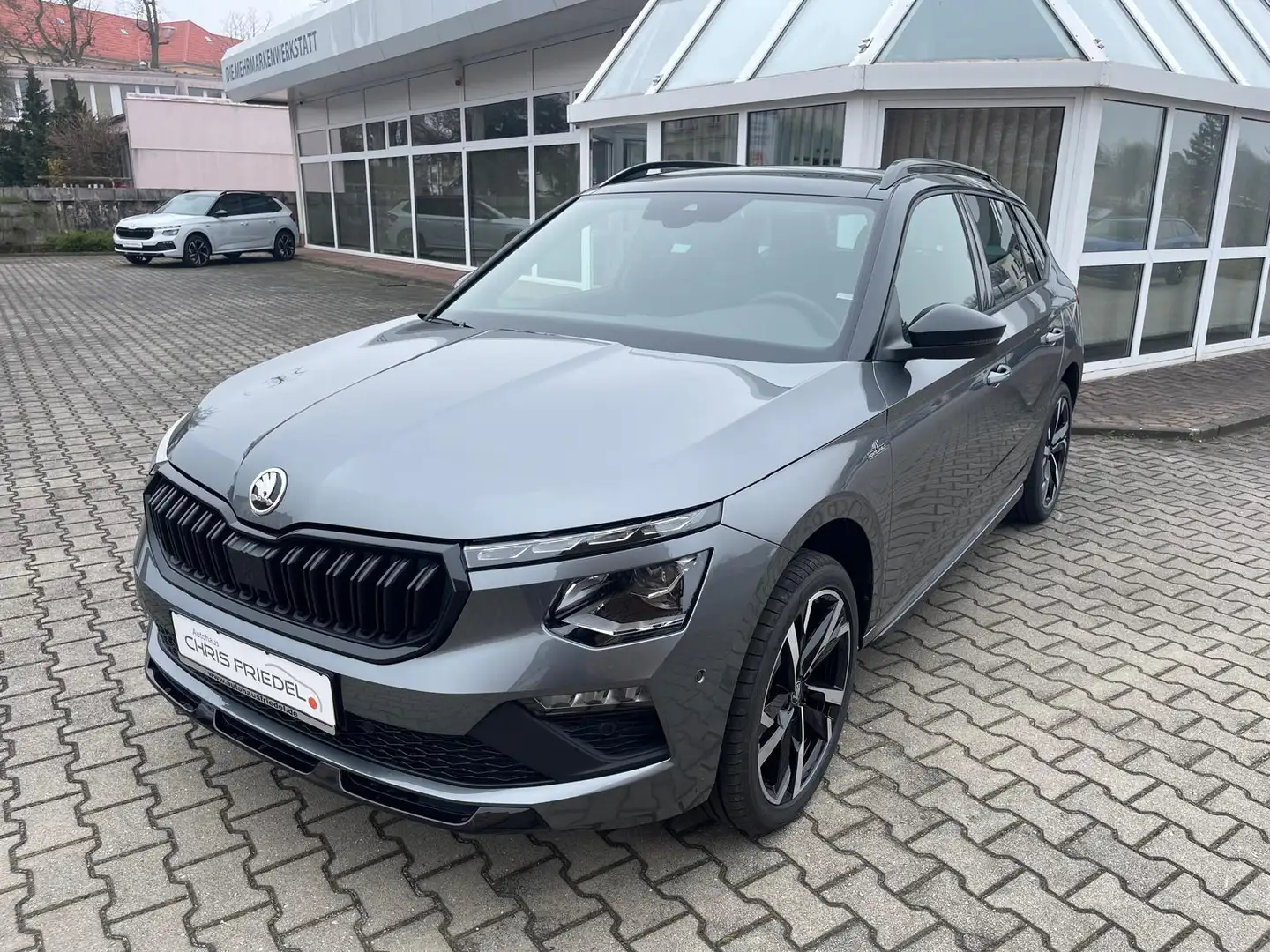 Skoda Kamiq Monte Carlo Facelift 1.5 TSI DSG Panorama, ACC, AH siva - 1