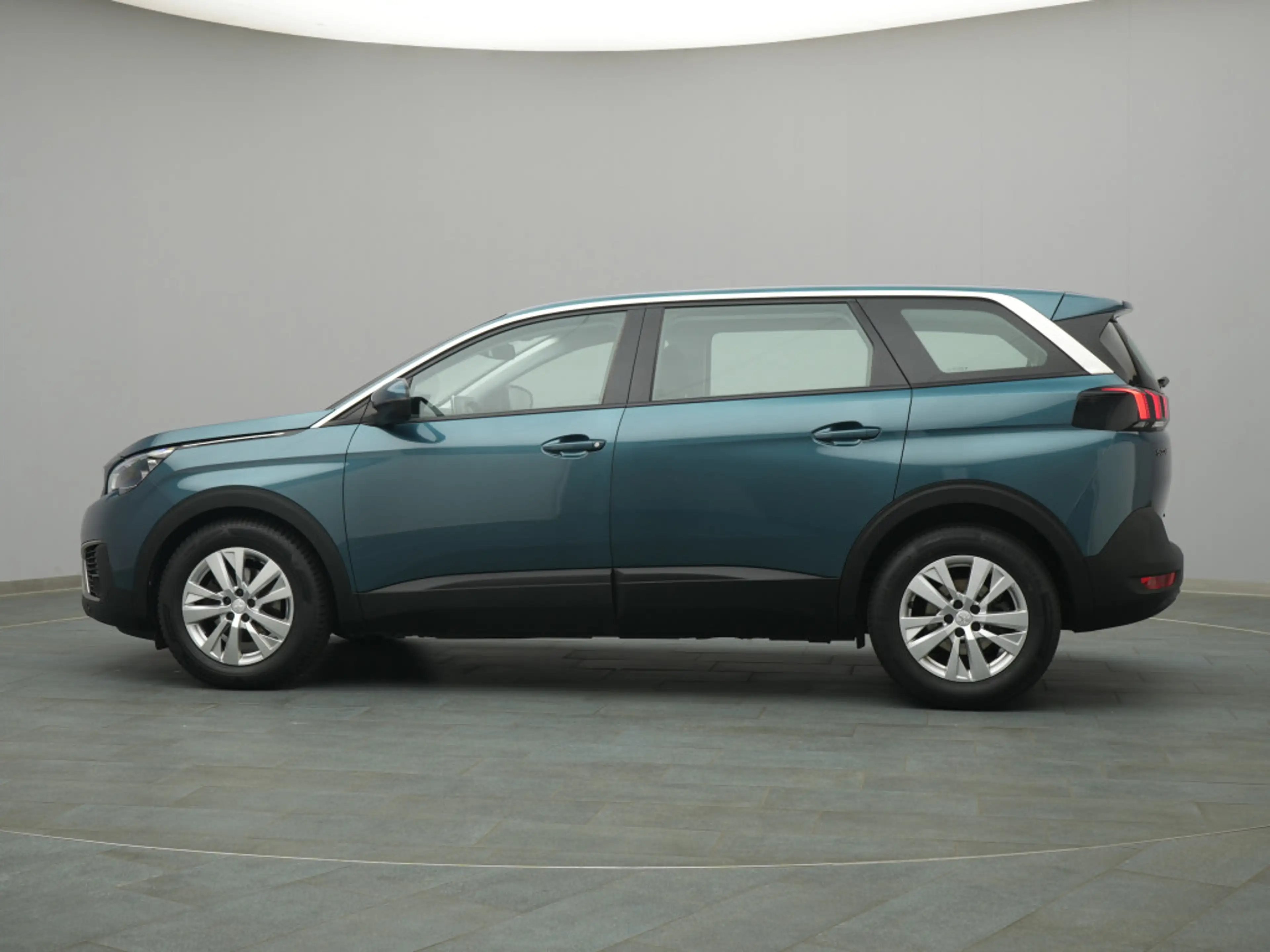 Peugeot 5008 Active 130PS/7-Sitze/City-P./Kinder-P. — photo 3