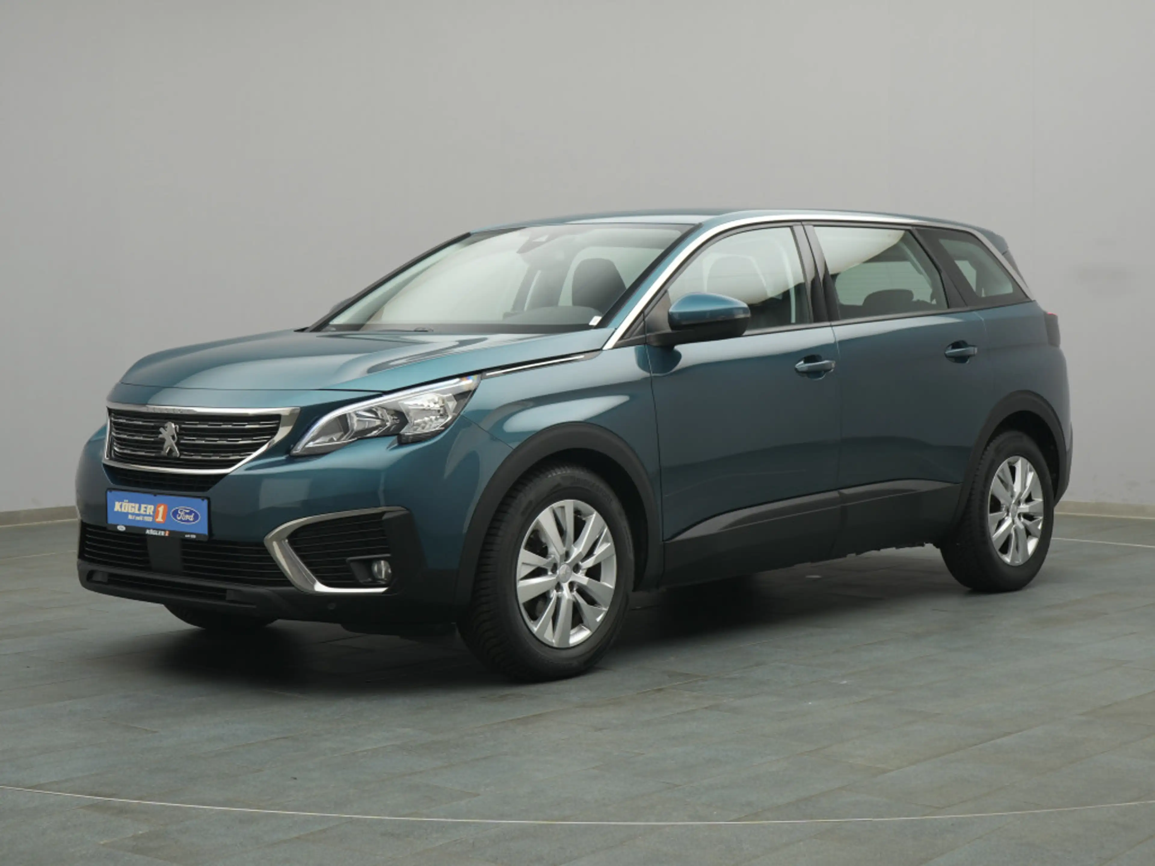 Peugeot 5008 Active 130PS/7-Sitze/City-P./Kinder-P. — photo 2