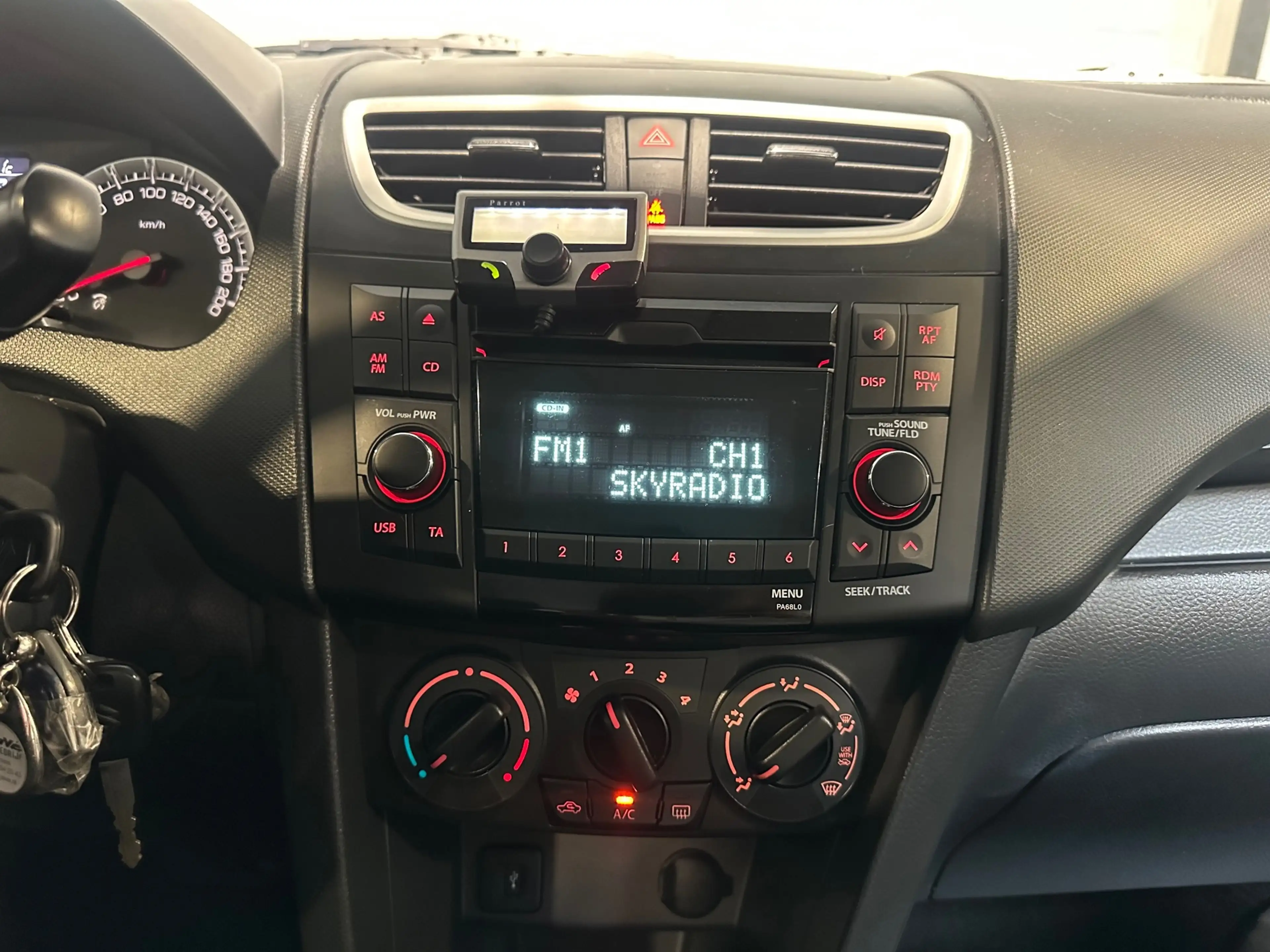 Suzuki Swift 1.2 Comfort 2011 Automaat ORIGINEEL NL NAP — photo 14