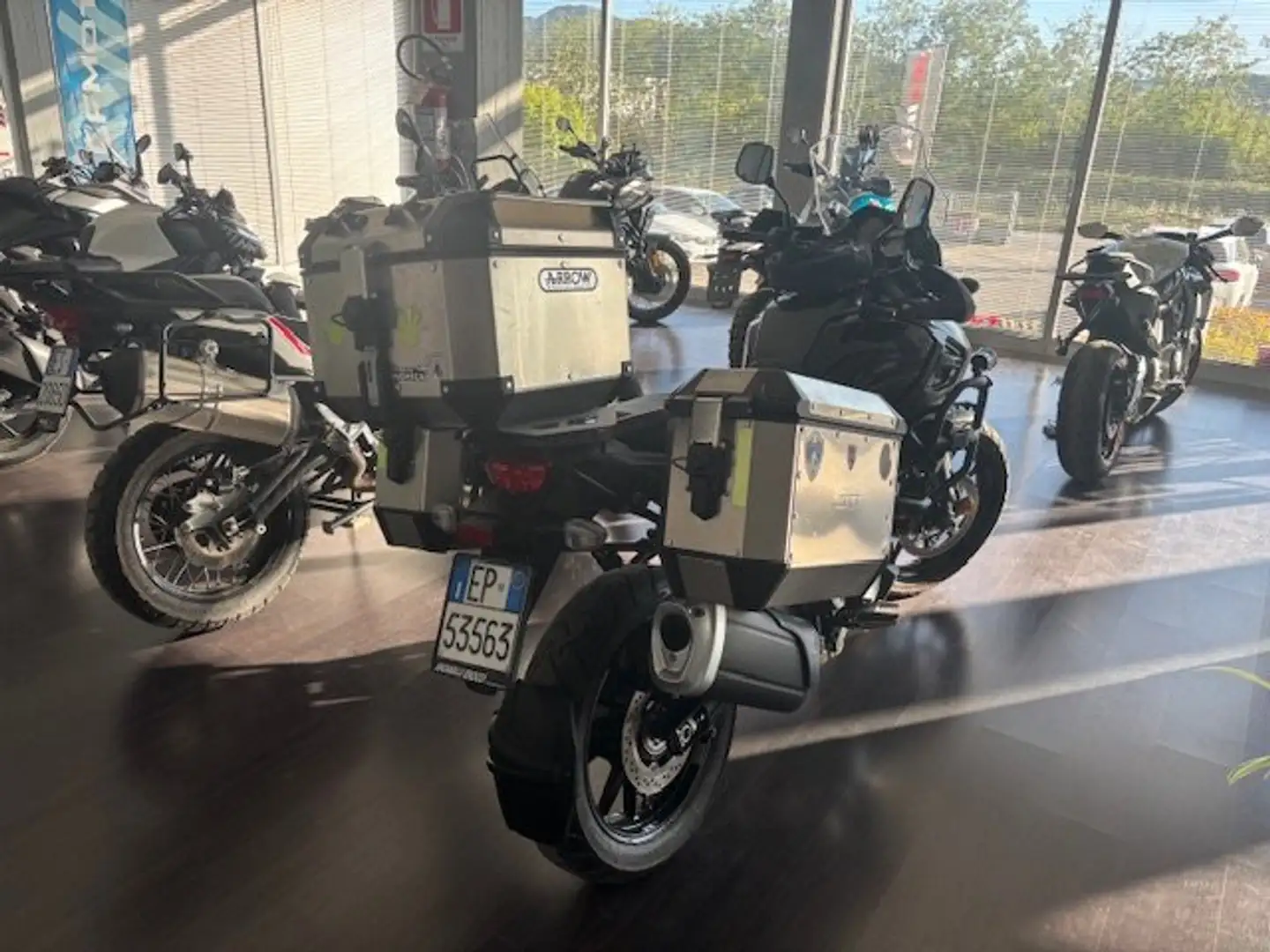Suzuki V-Strom 1000 sport adventure tourer Negru - 2