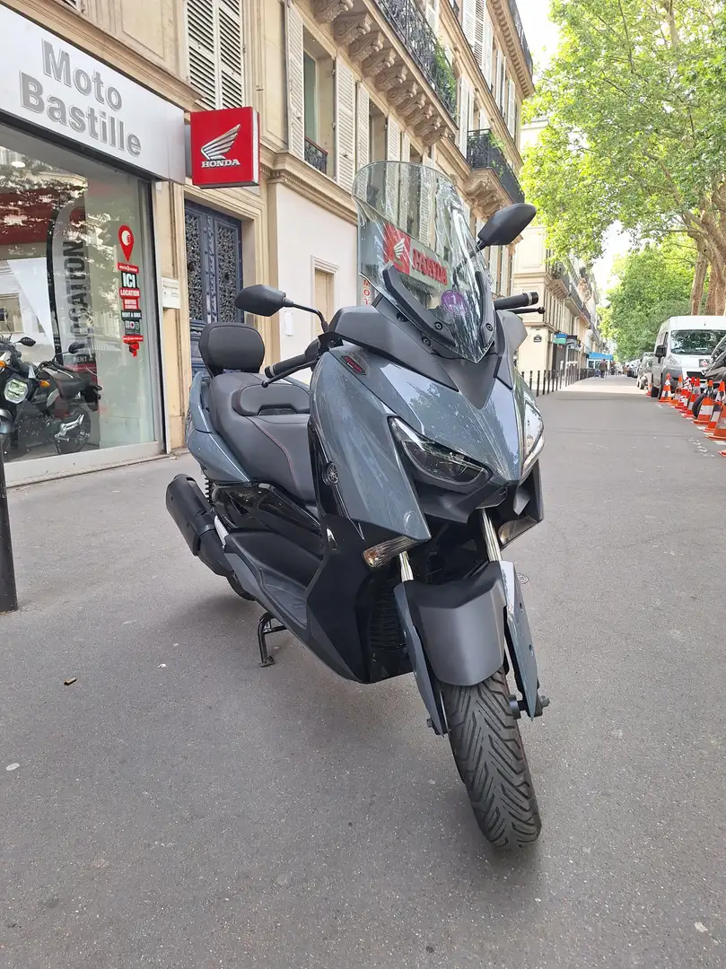 Yamaha X-Max 300 Gris - 1