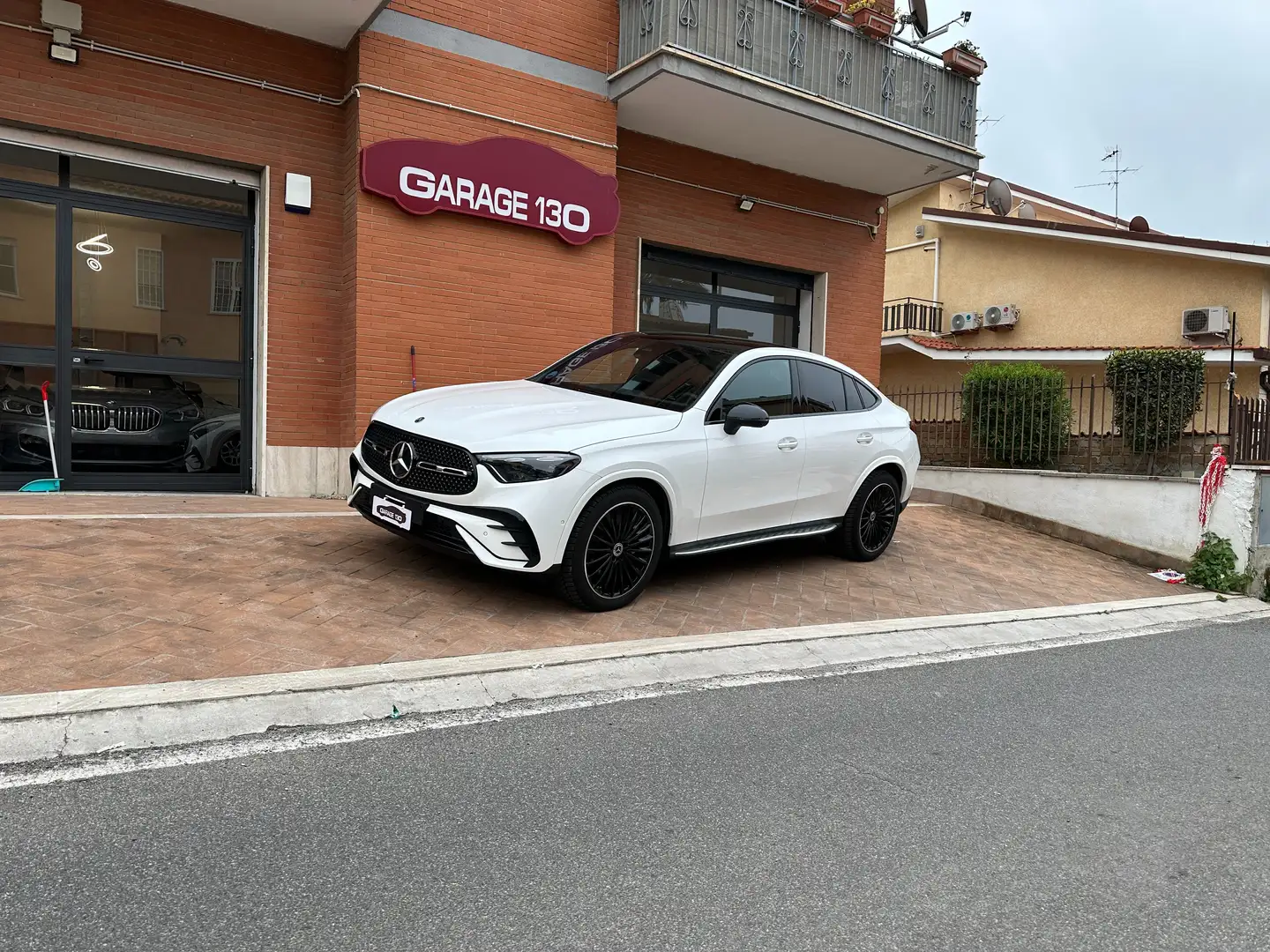 Mercedes-Benz 300 GLC 300D Coupe - PREMIUM PLUS Alb - 1