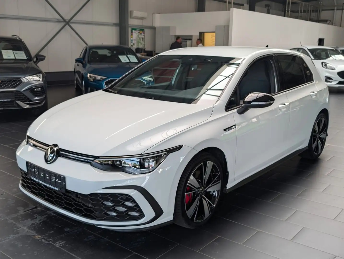 Volkswagen Golf 2.0 TDI SCR DSG GTD Kamera Navi Lenkradhzg Wit - 1