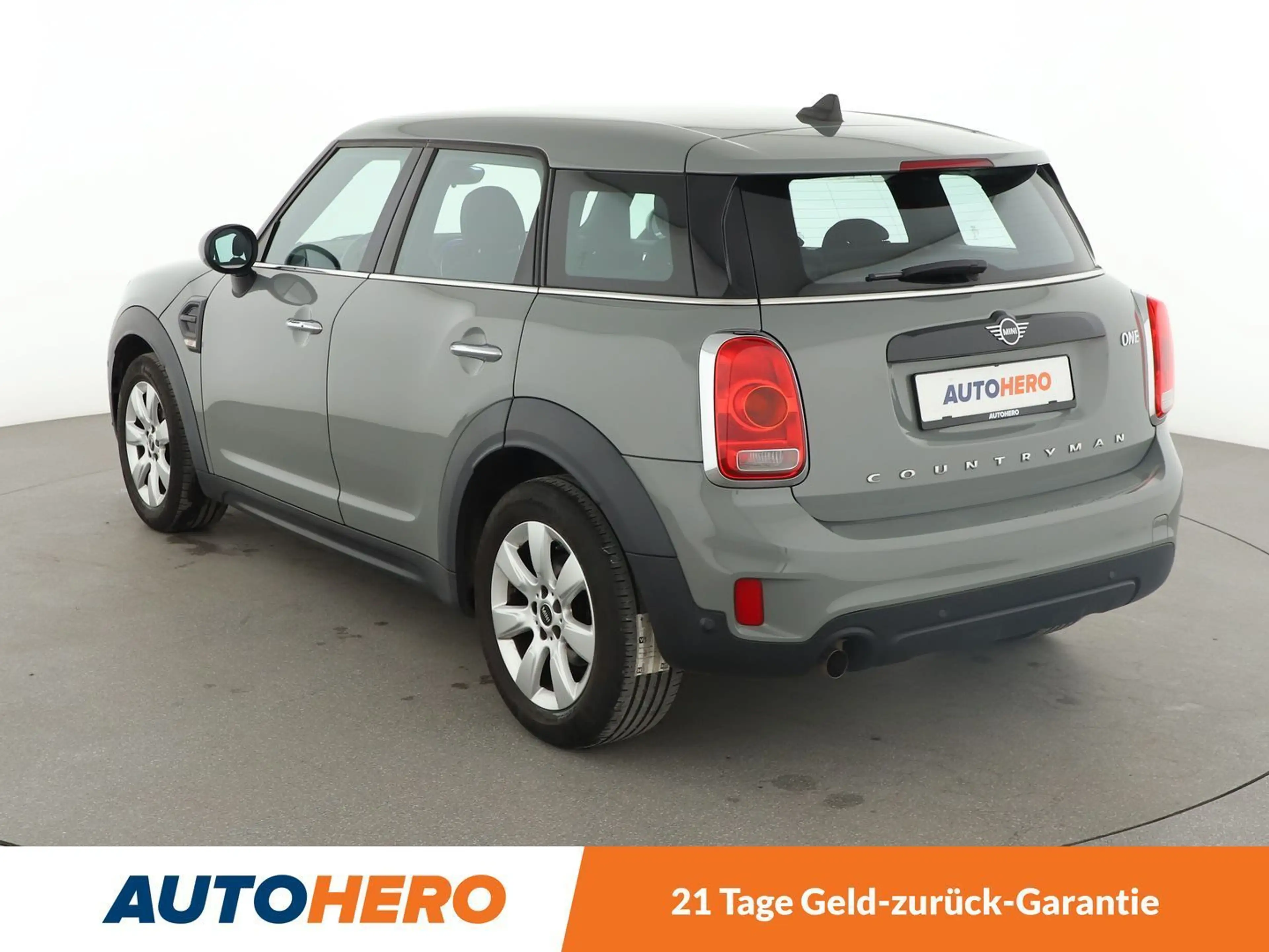 MINI One Countryman One*NAVI*PDC*LIM*ALU*KLIMA*SHZ* — photo 4