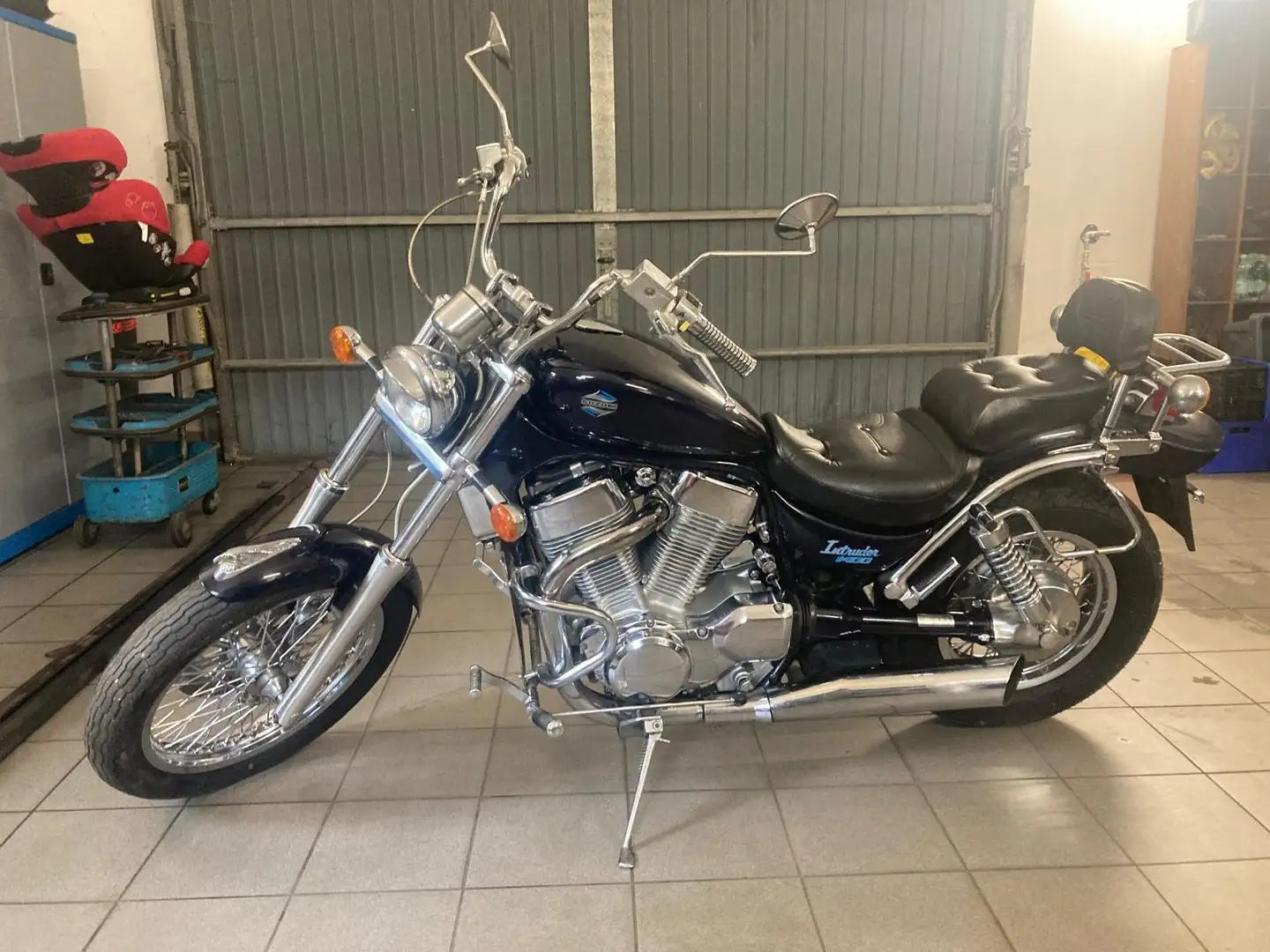Suzuki VS 1400 Burdeos - 2