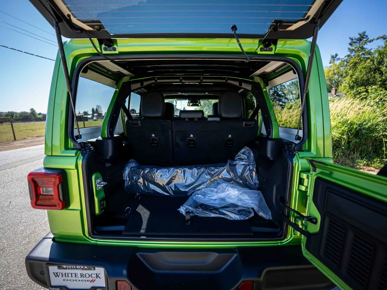 Jeep Wrangler снимка Jeep Wrangler