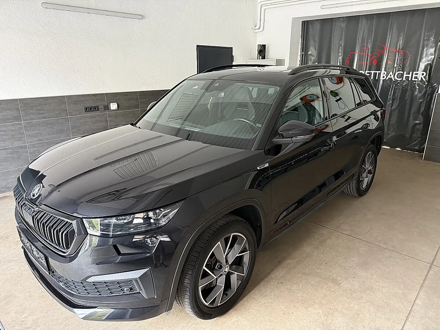 Skoda Kodiaq 2.0 TDI Sportline *LED*ACC*AHK*Panoramadach* Schwarz - 1