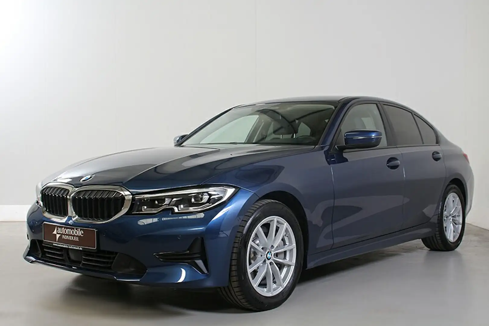 BMW 330 i A Advantage ACC H&K DAB LED LiveCockpitPro Blau - 2