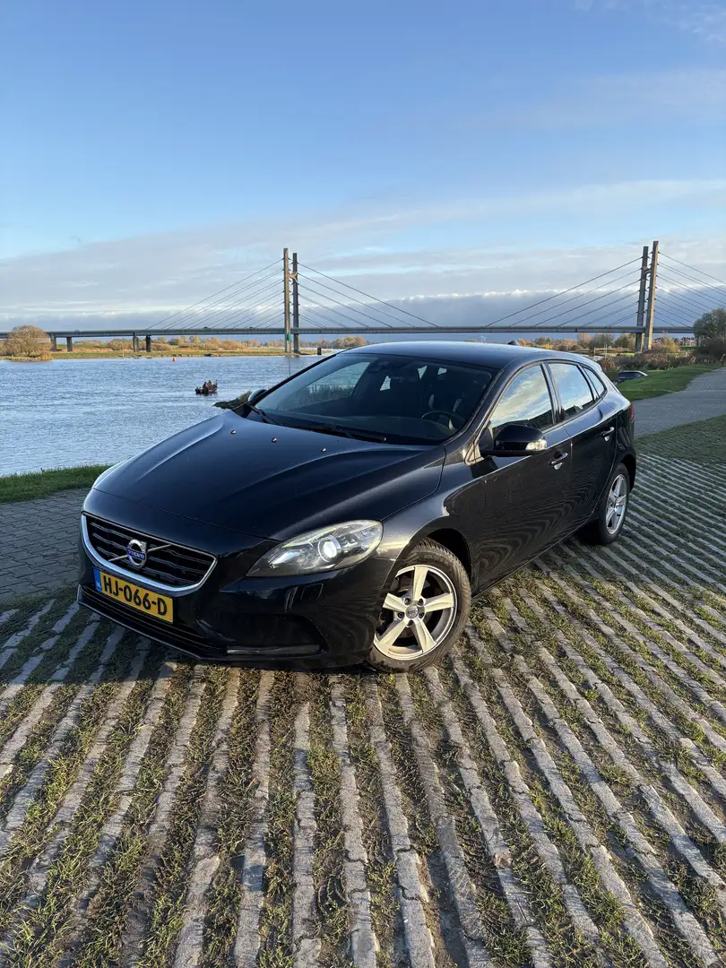 Volvo V40 1.6 T2 Ocean Race Negru - 1