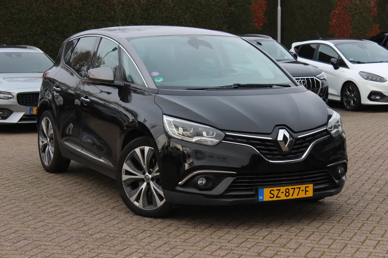 Renault Scenic 1.3 TCe Intens / Camera / Head-up / Navigatie / Ha Zwart - 1