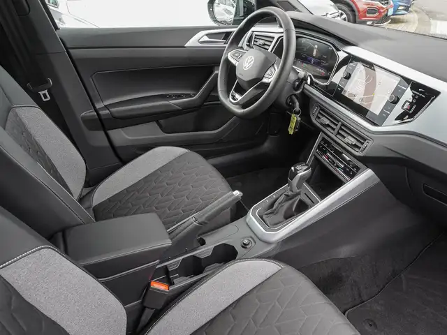 Volkswagen Taigo view 8