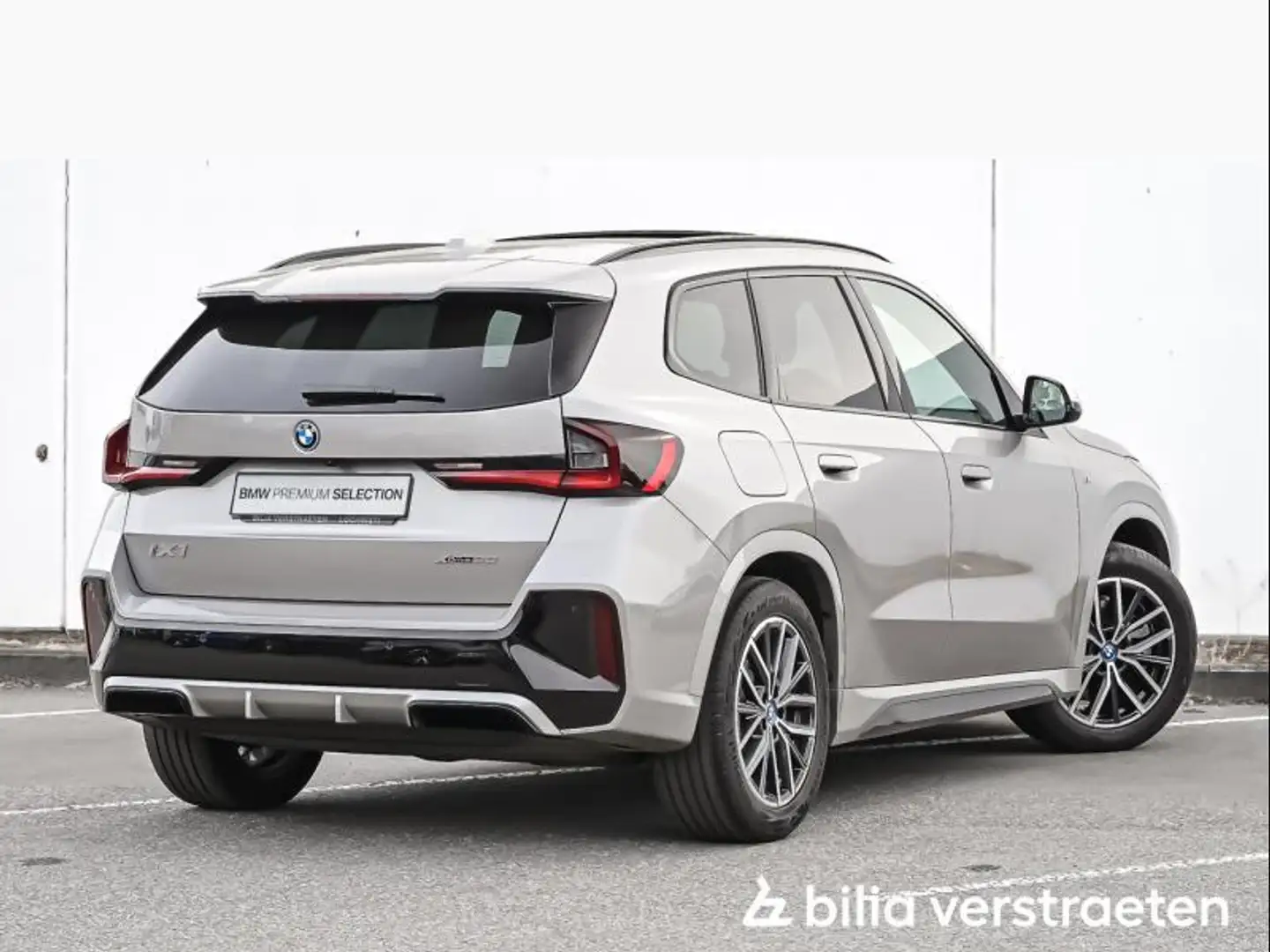 BMW iX1 xDrive30e Gris - 2