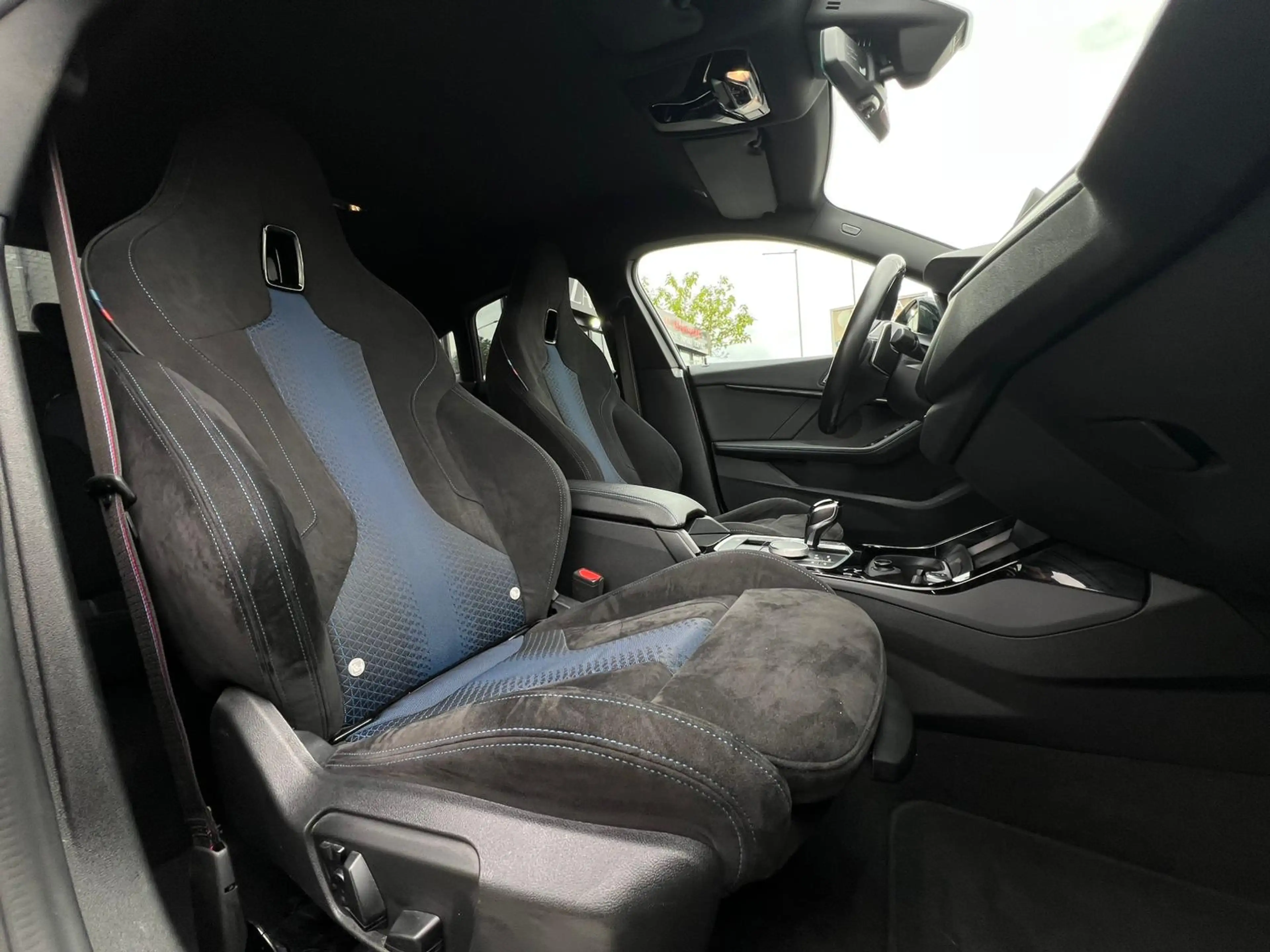 BMW 235 Gran Coupé M235iXAS NAVI/HEAD-UP/KEYLESS/CAMERA/Sièges SPORT/ACC/FULL LED — photo 10