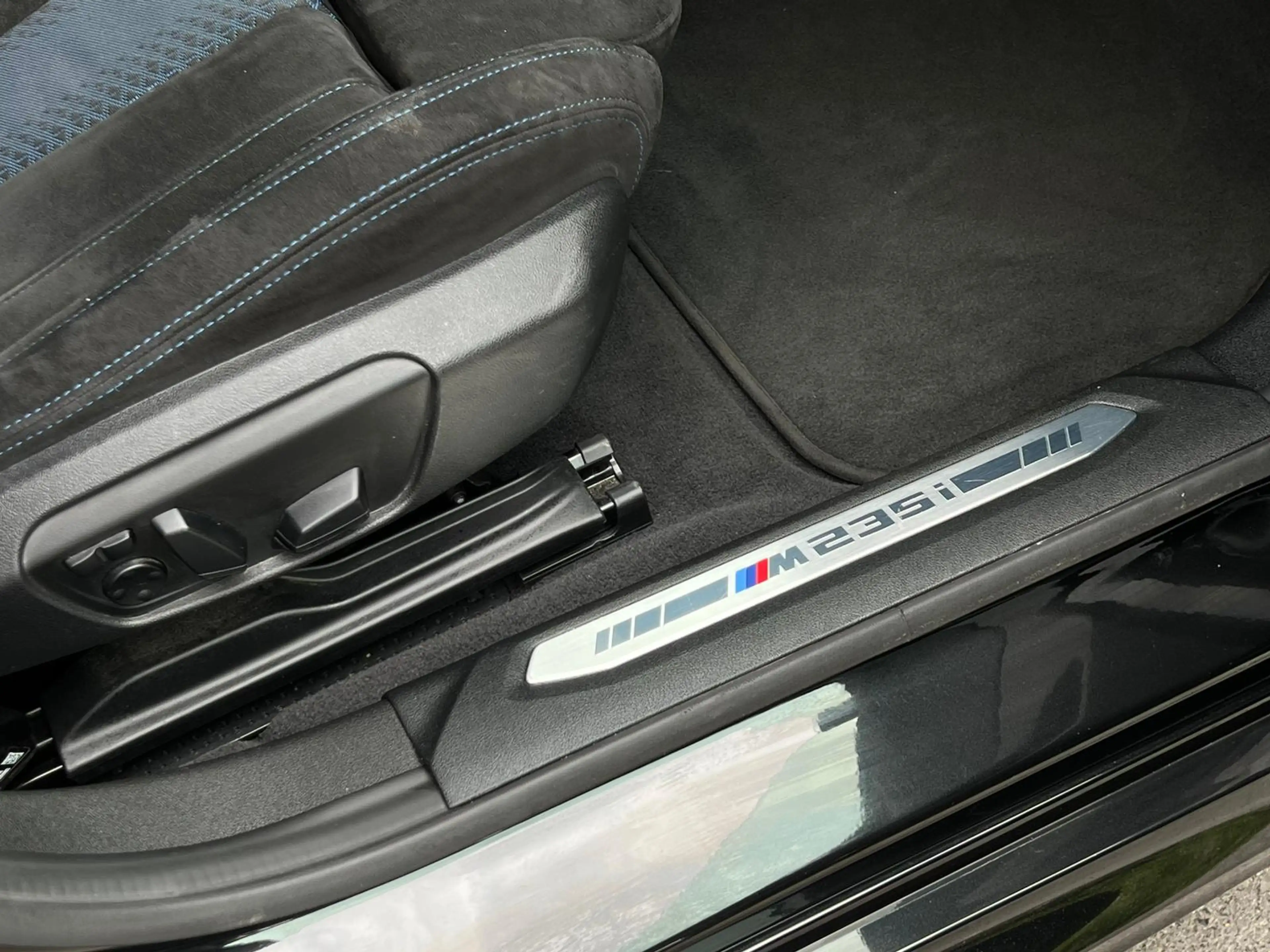 BMW 235 Gran Coupé M235iXAS NAVI/HEAD-UP/KEYLESS/CAMERA/Sièges SPORT/ACC/FULL LED — photo 13