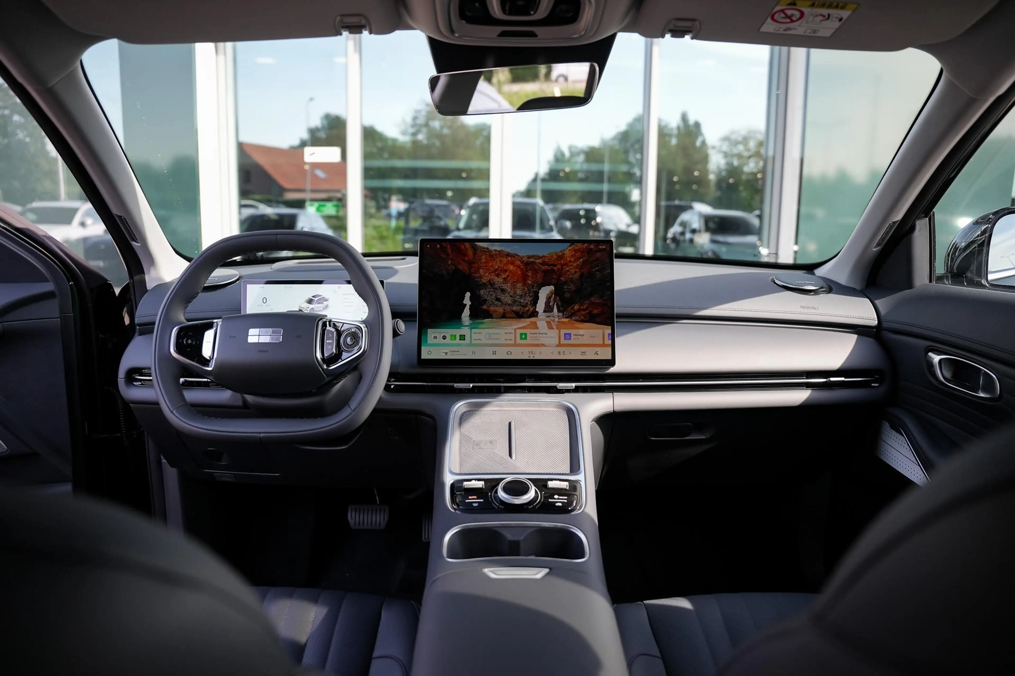 Geely Starray EM-i 1.5 Max+ | Stoelventilatie | Stoelmassage | Head-u — photo 3