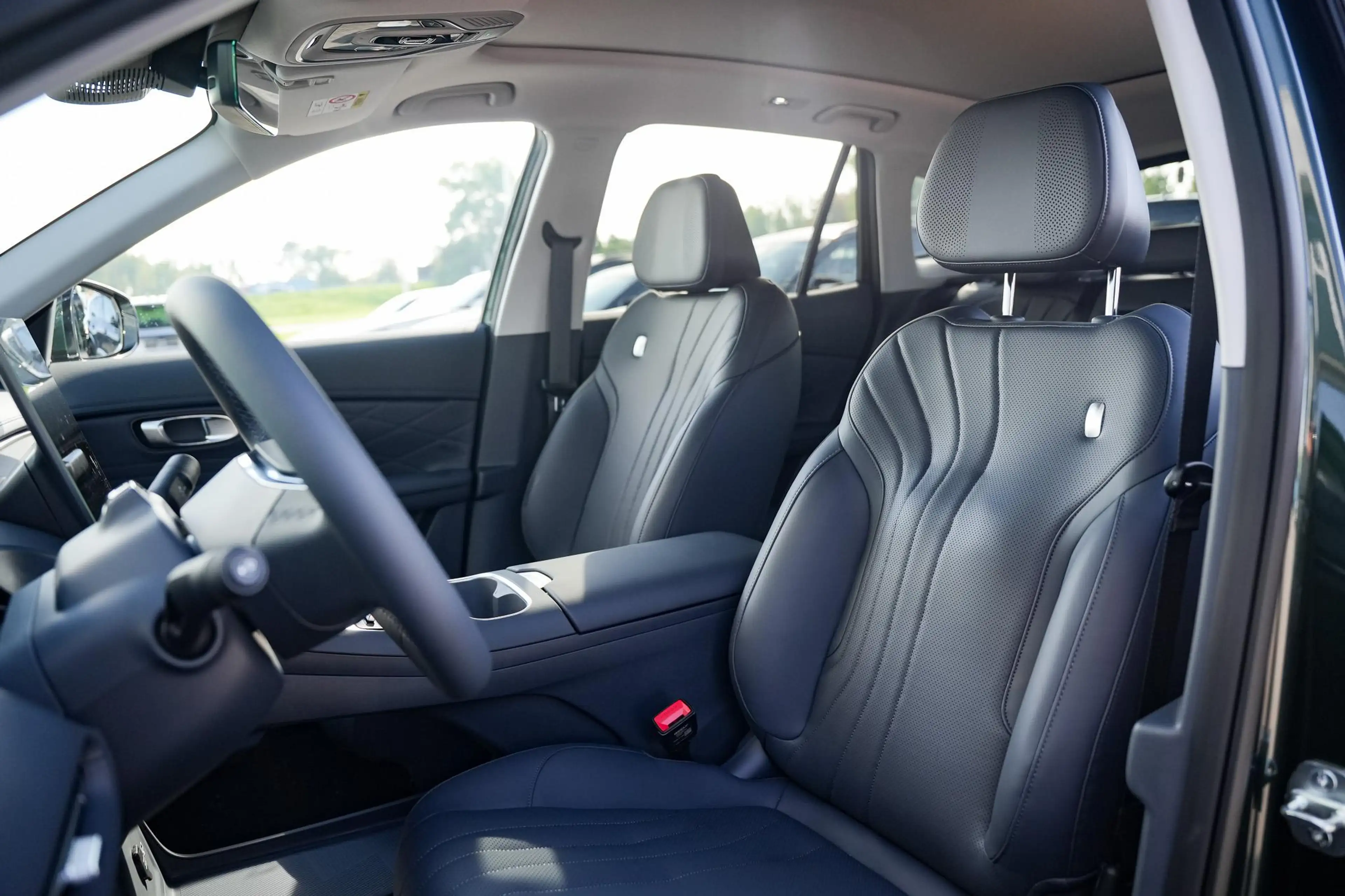 Geely Starray EM-i 1.5 Max+ | Stoelventilatie | Stoelmassage | Head-u — photo 4