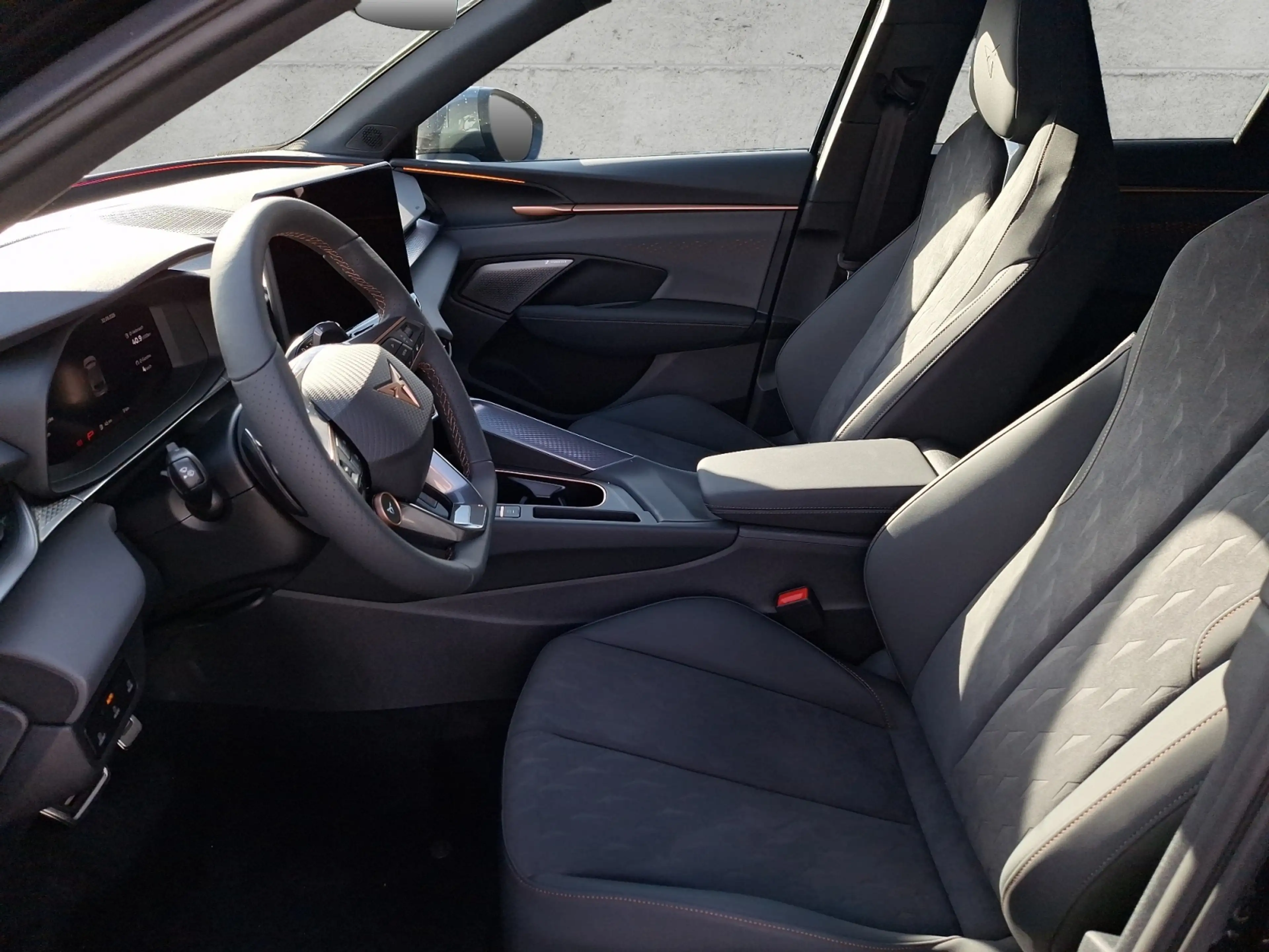 CUPRA Terramar VZ 2.0TSI 195kW (265PS)*4Drive*DSG*AHK*PANO*HD-MA — photo 11