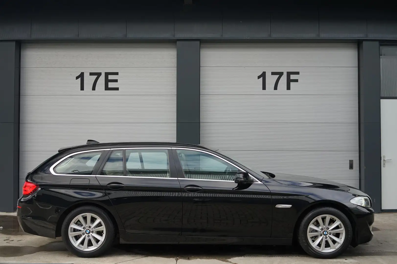 BMW 520 d Touring 145dkm-2eig-VOL!-‘10! Zwart - 2