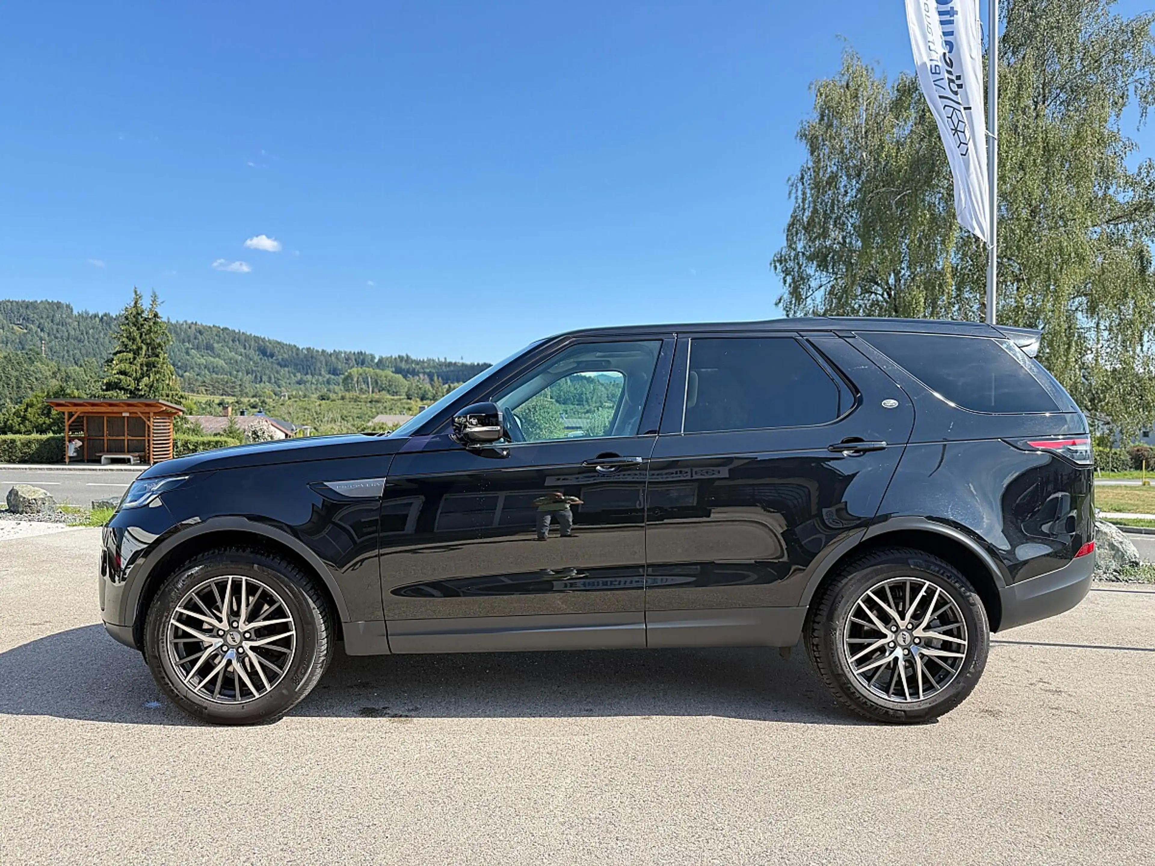 Land Rover Discovery 5 2.0 SD4 SE |LEDER|PANO|20 Zoll| — photo 12