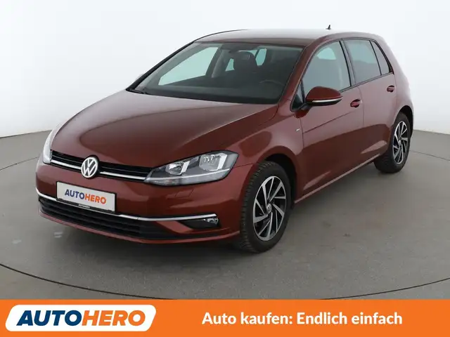 2019 Volkswagen Golf in Red for sale
