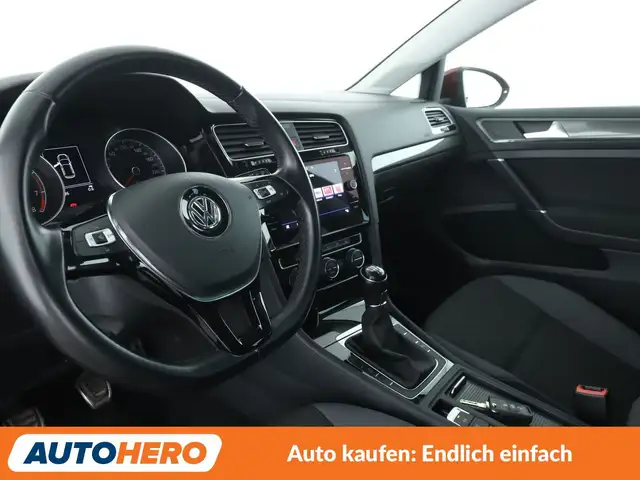 Volkswagen Golf view 11