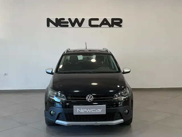 Volkswagen Polo view 3