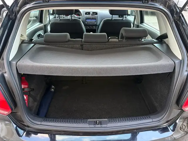 Volkswagen Polo view 9
