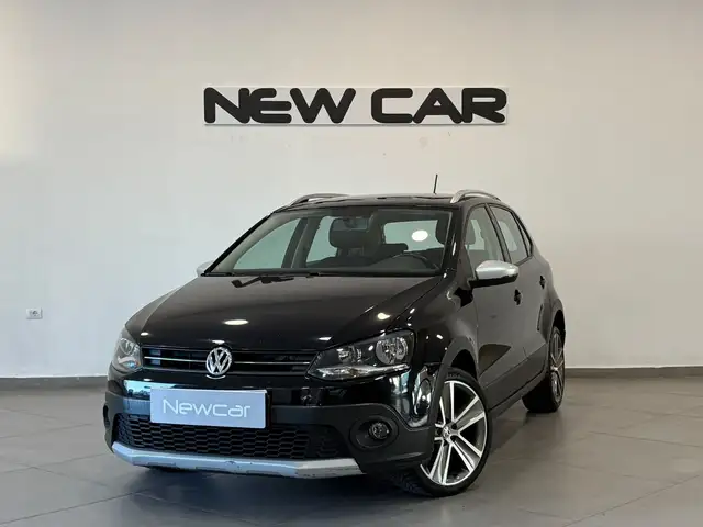 Volkswagen Polo view 4