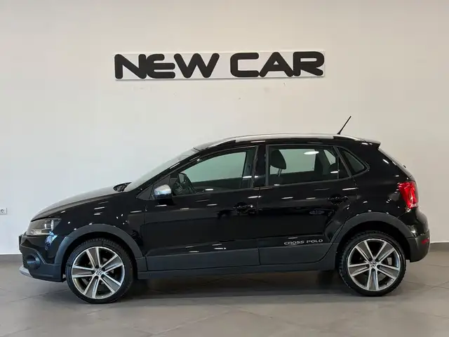 Volkswagen Polo view 5