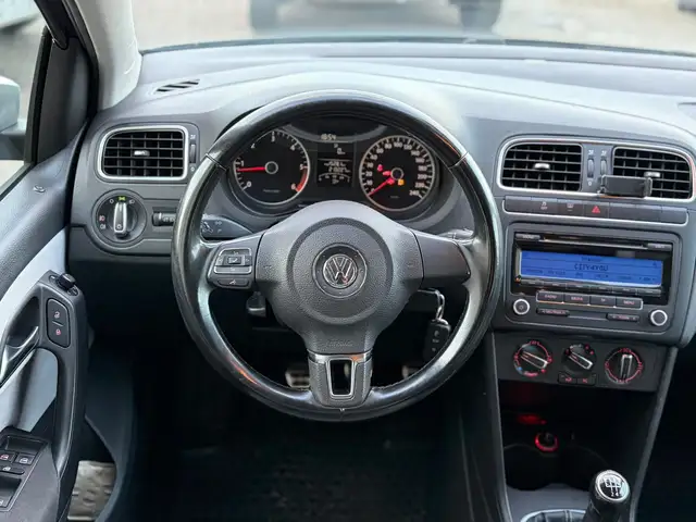 Volkswagen Polo view 12