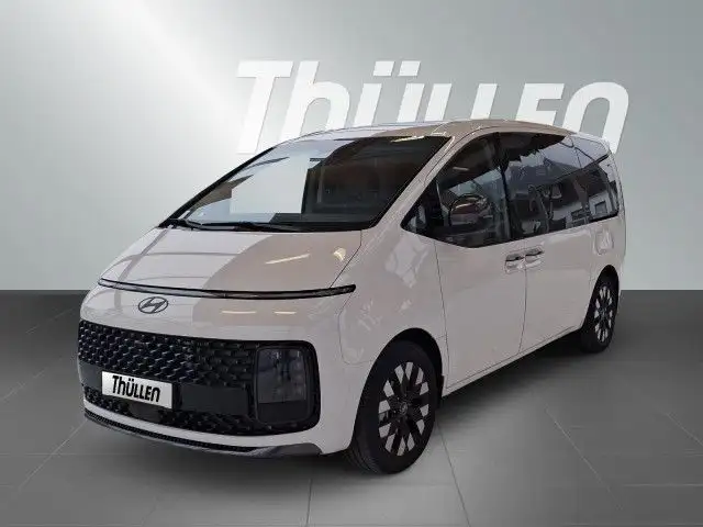 2025 Hyundai Staria in White for sale