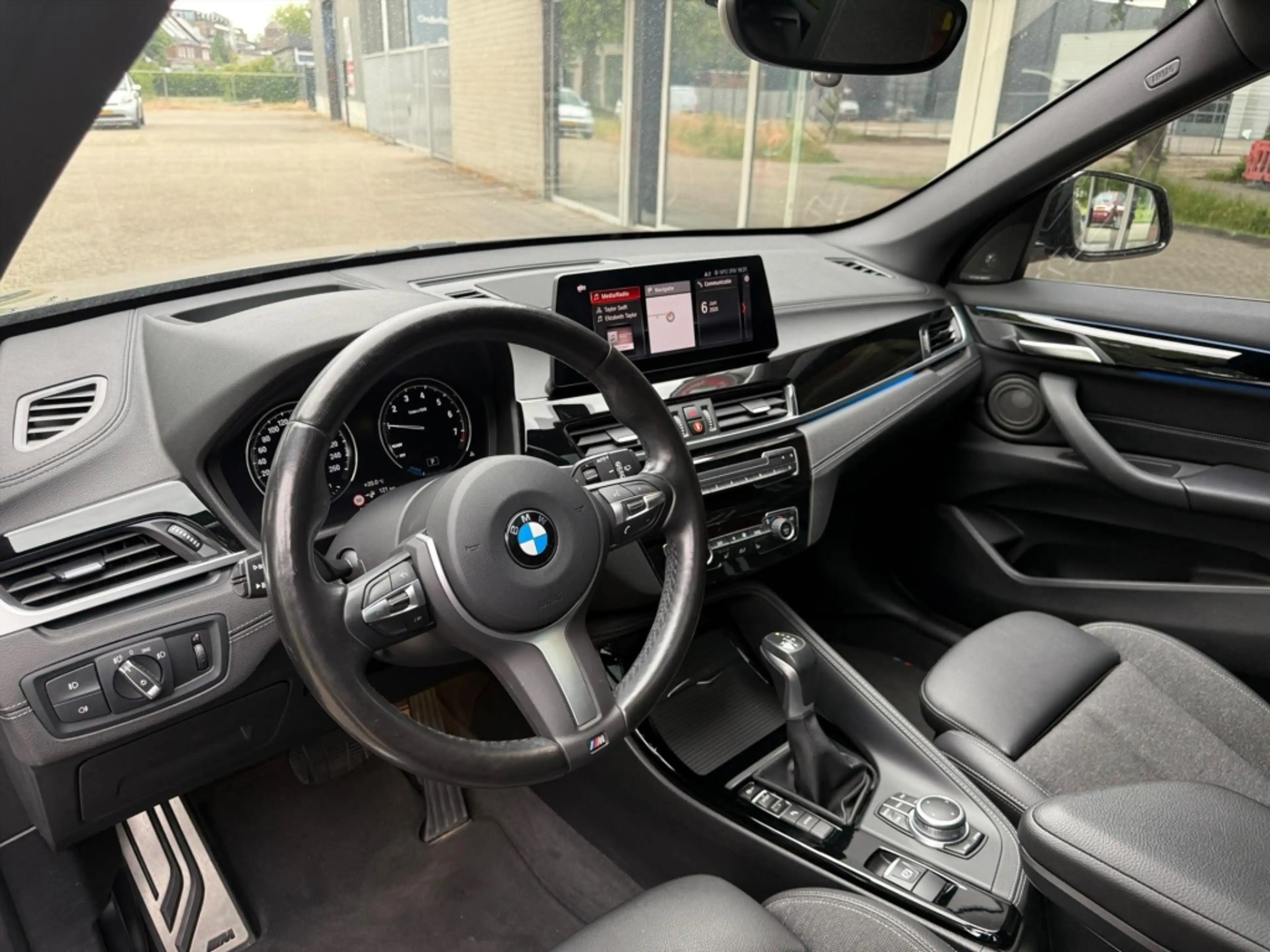 BMW X1 xDrive25e 220pk Aut — photo 11