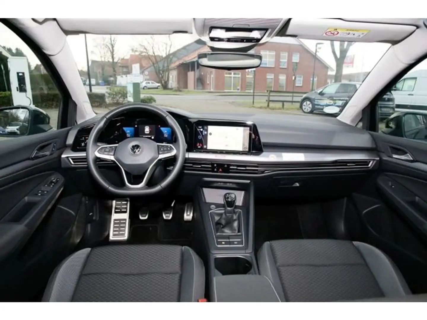 Volkswagen Golf VIII 1.0 TSI ACTIVE LED ACC PDC LM SHZ AHK Schwarz - 2