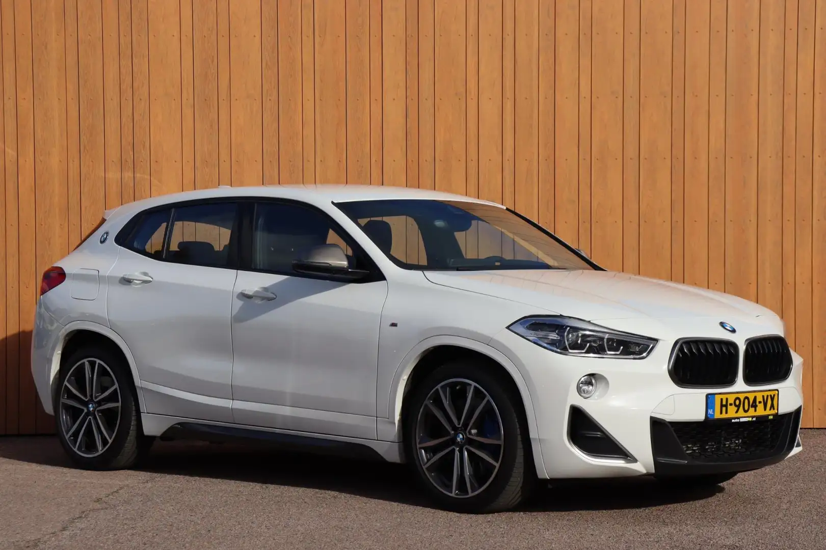 BMW X2 M35i Executive Edition org. NL-auto sportstoelen h Wit - 2