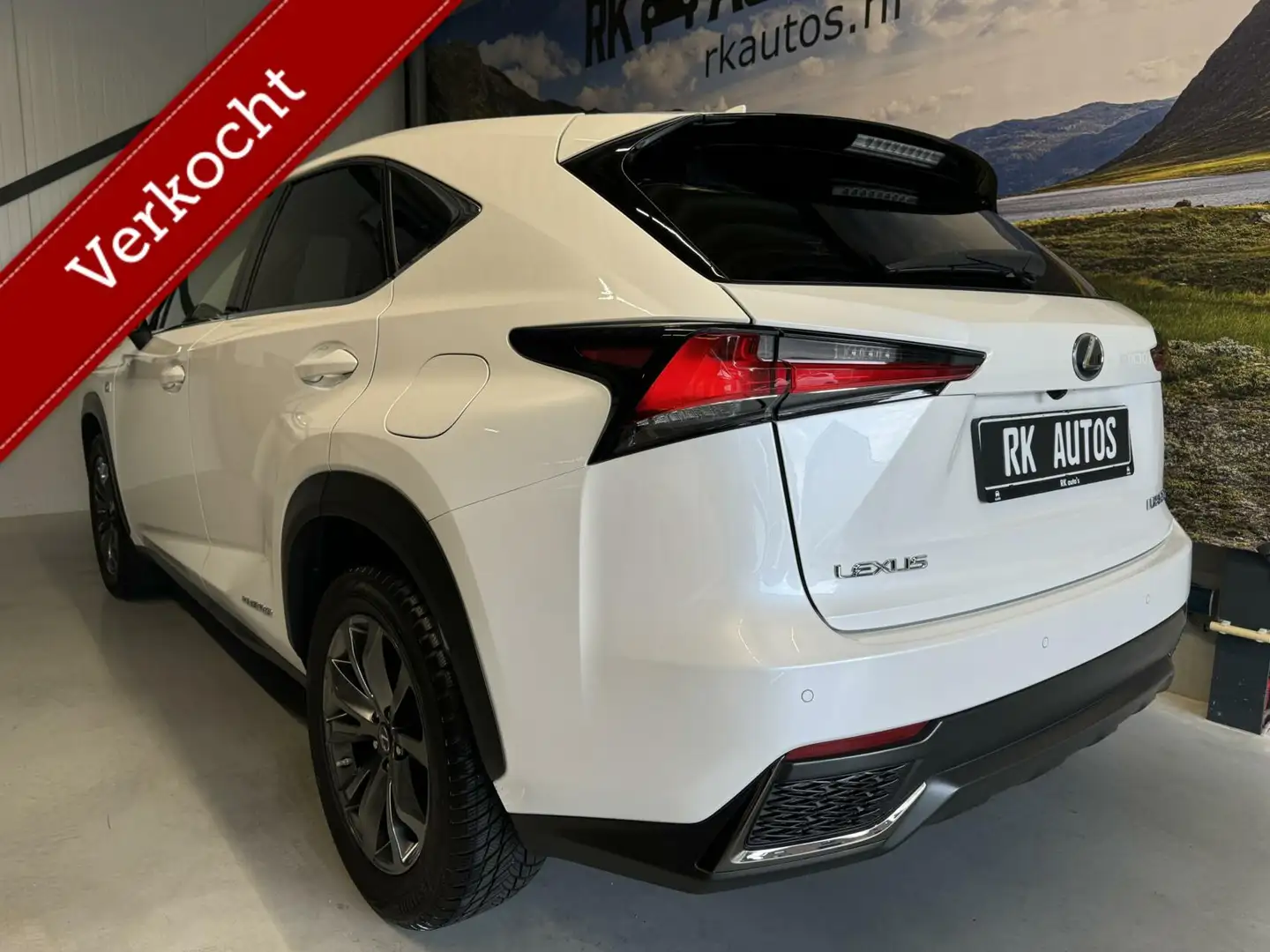Lexus NX 300h AWD F Sport Line / Pano / Vol optie! / Leder Білий - 2