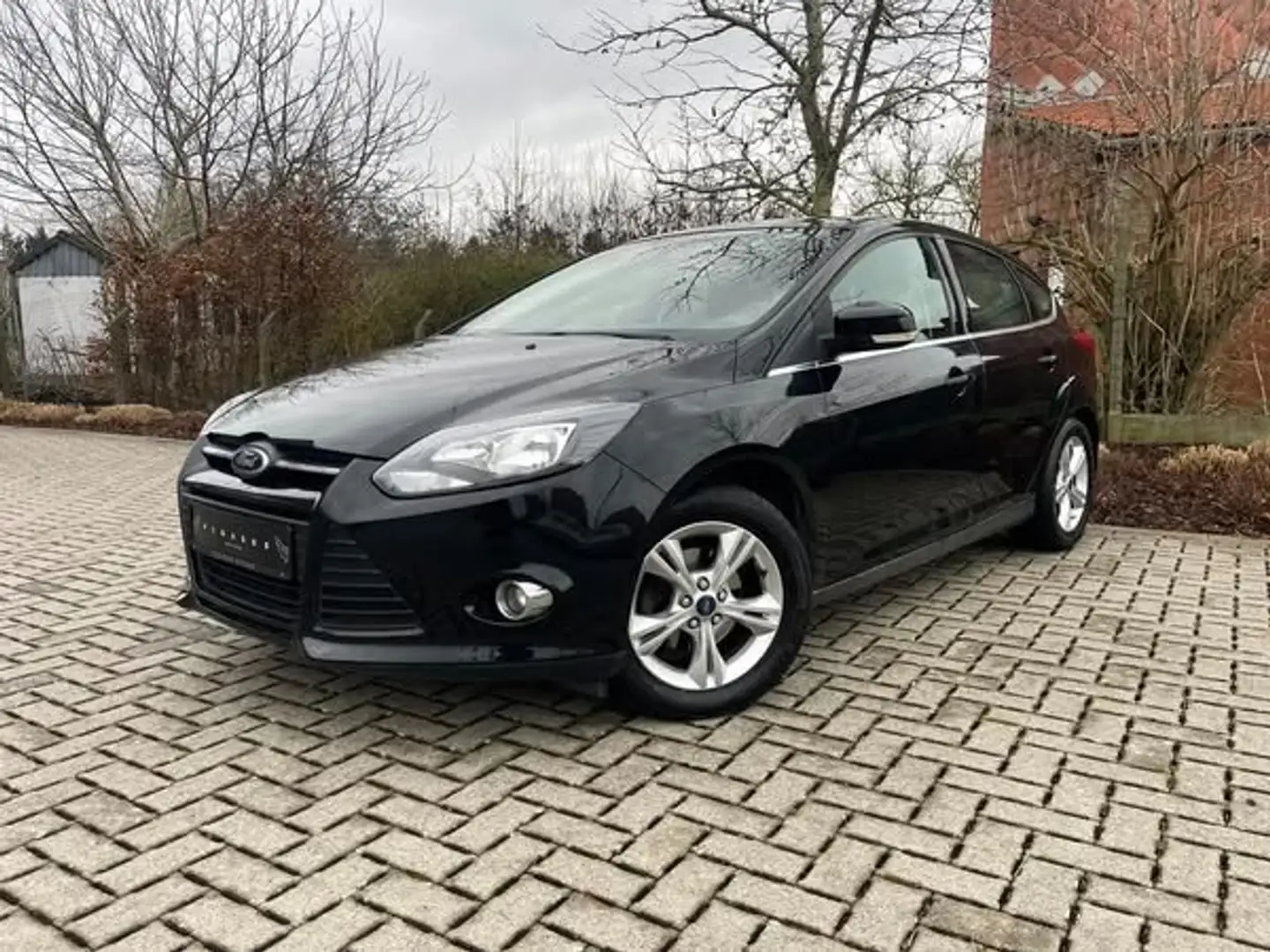 Ford Focus 1.6i - 2011/063.000km/Euro 5 - Gekeurd Noir - 1