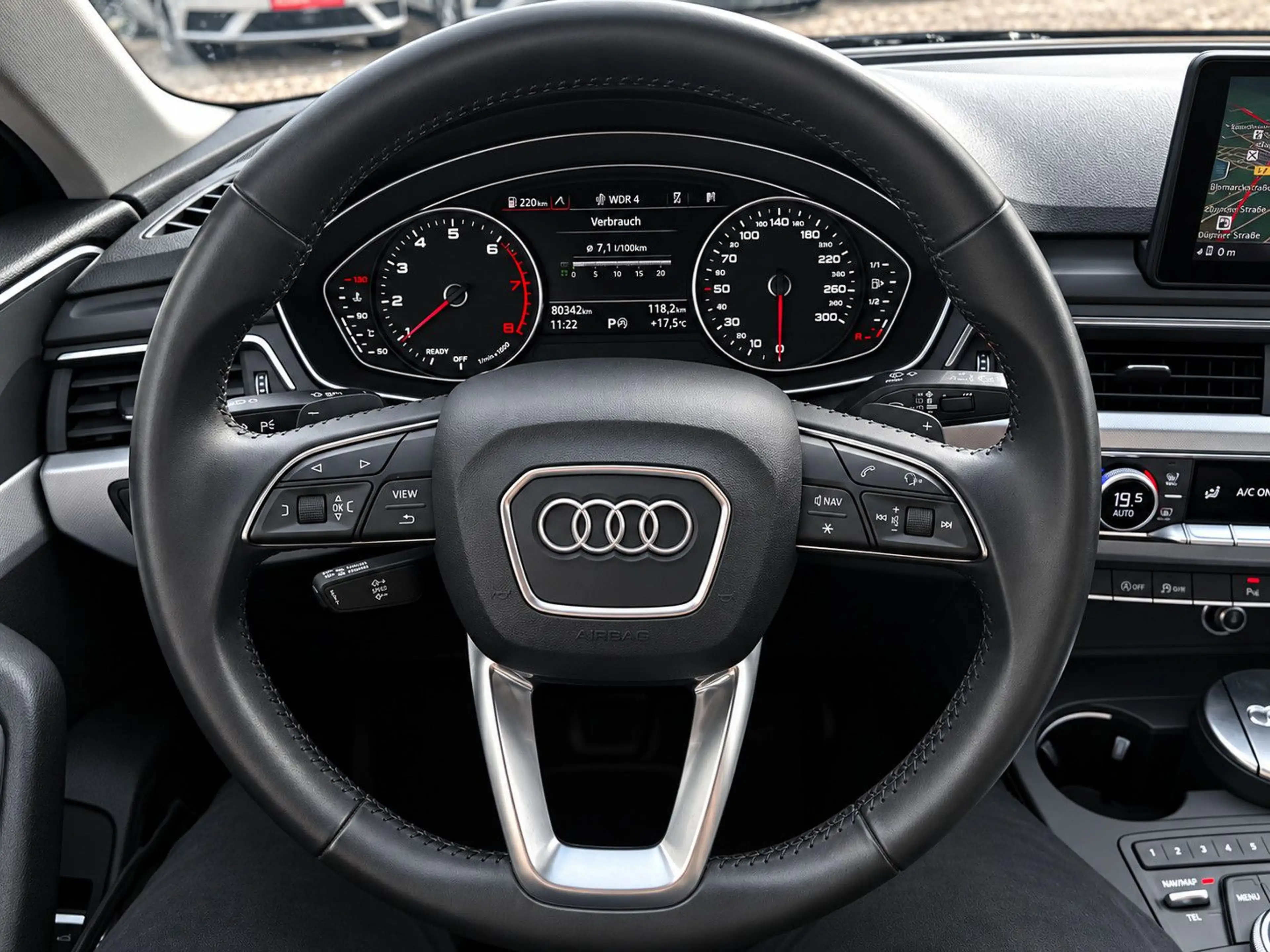Audi A4 /1.4-110KW/Bi-Xenon/Navi/Klima/Tempom./1.Hand/ — photo 11