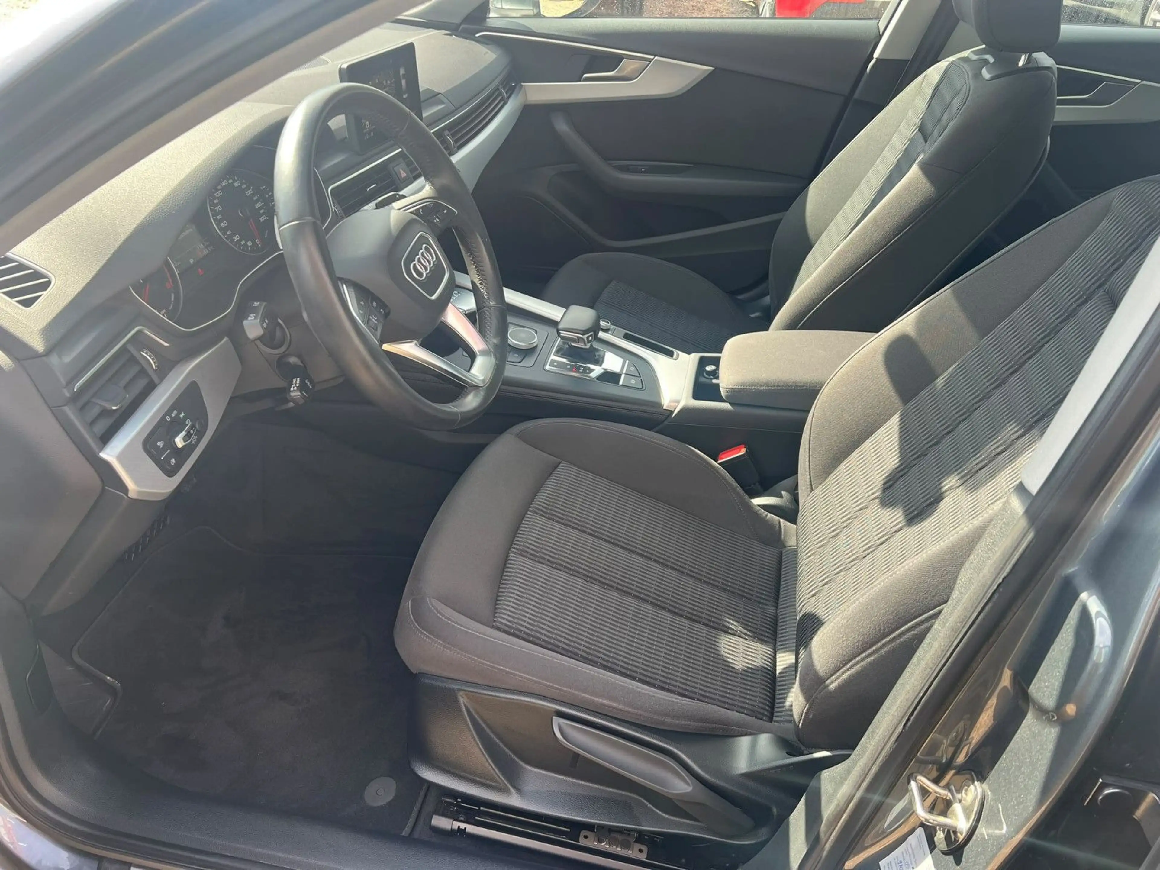 Audi A4 /1.4-110KW/Bi-Xenon/Navi/Klima/Tempom./1.Hand/ — photo 15