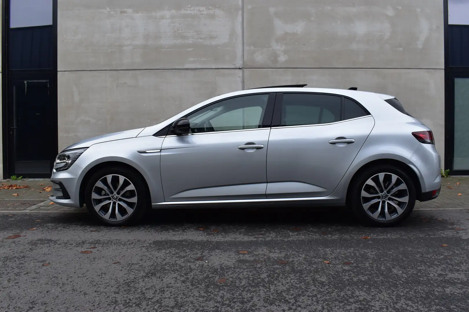 Renault Megane 1.5 Blue dCi Techno EDC *8.226KM* Argent - 2