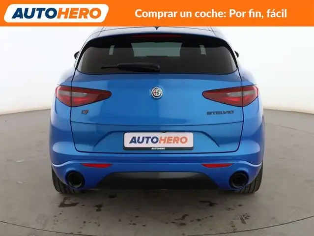 Alfa Romeo Stelvio view 5