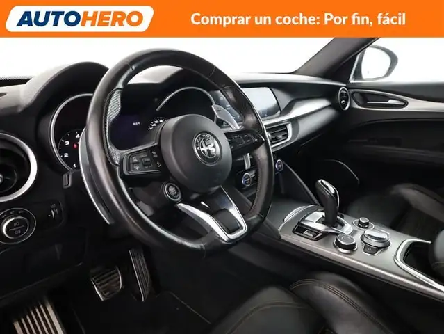Alfa Romeo Stelvio view 12