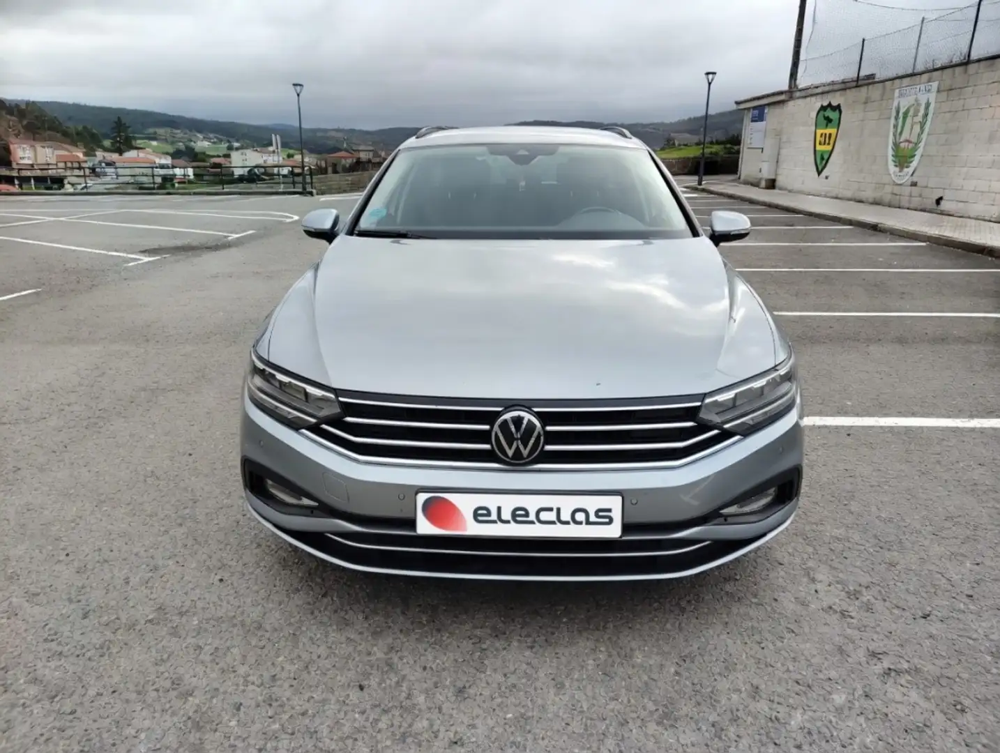 Volkswagen Passat 2.0TDI EVO Executive DSG7 90kW Gris - 2