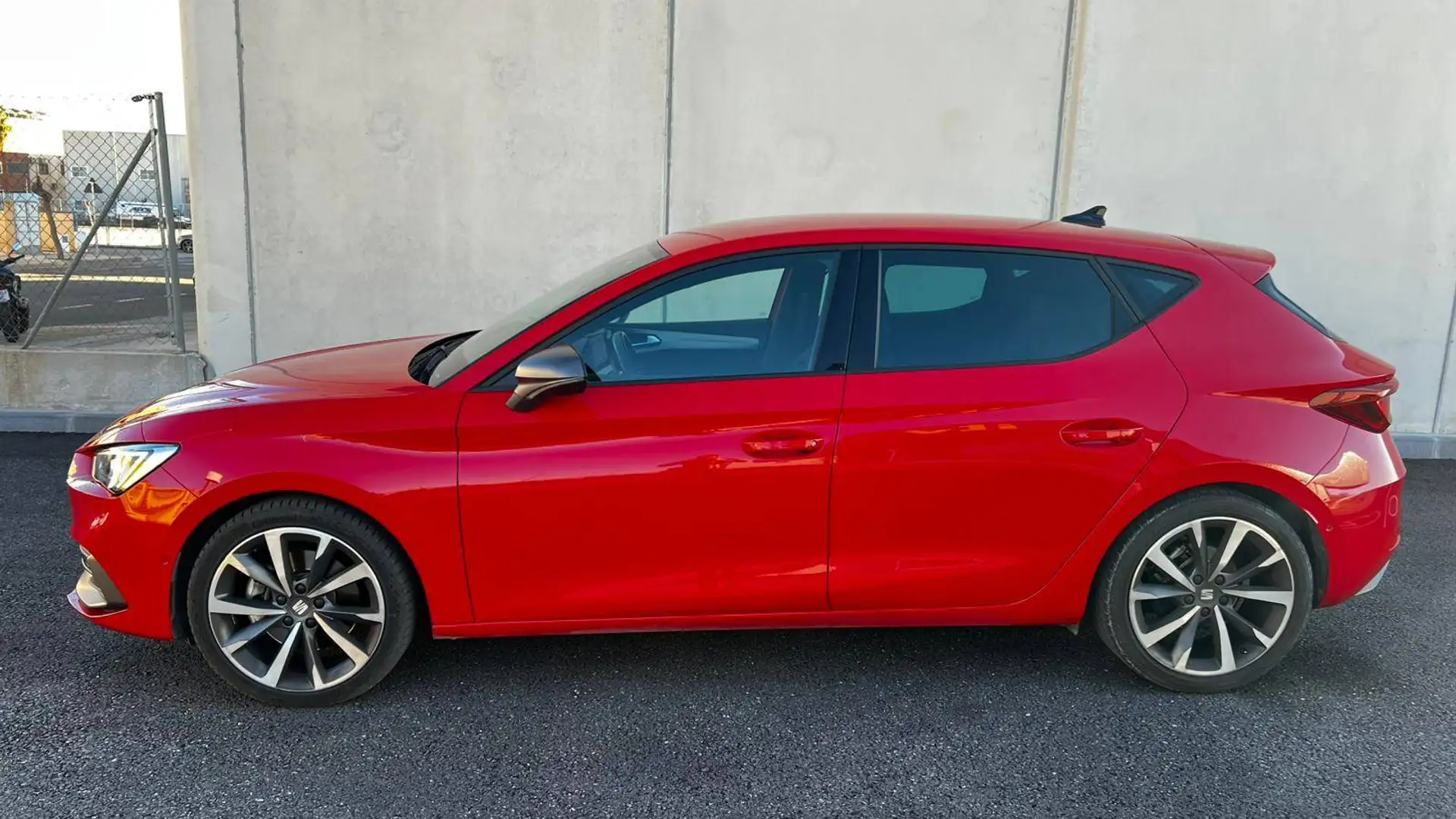 SEAT Leon León 2.0TDI CR S Rojo - 2