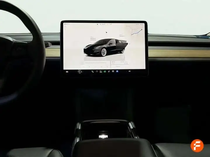 Tesla Model 3 2024, foto 12
