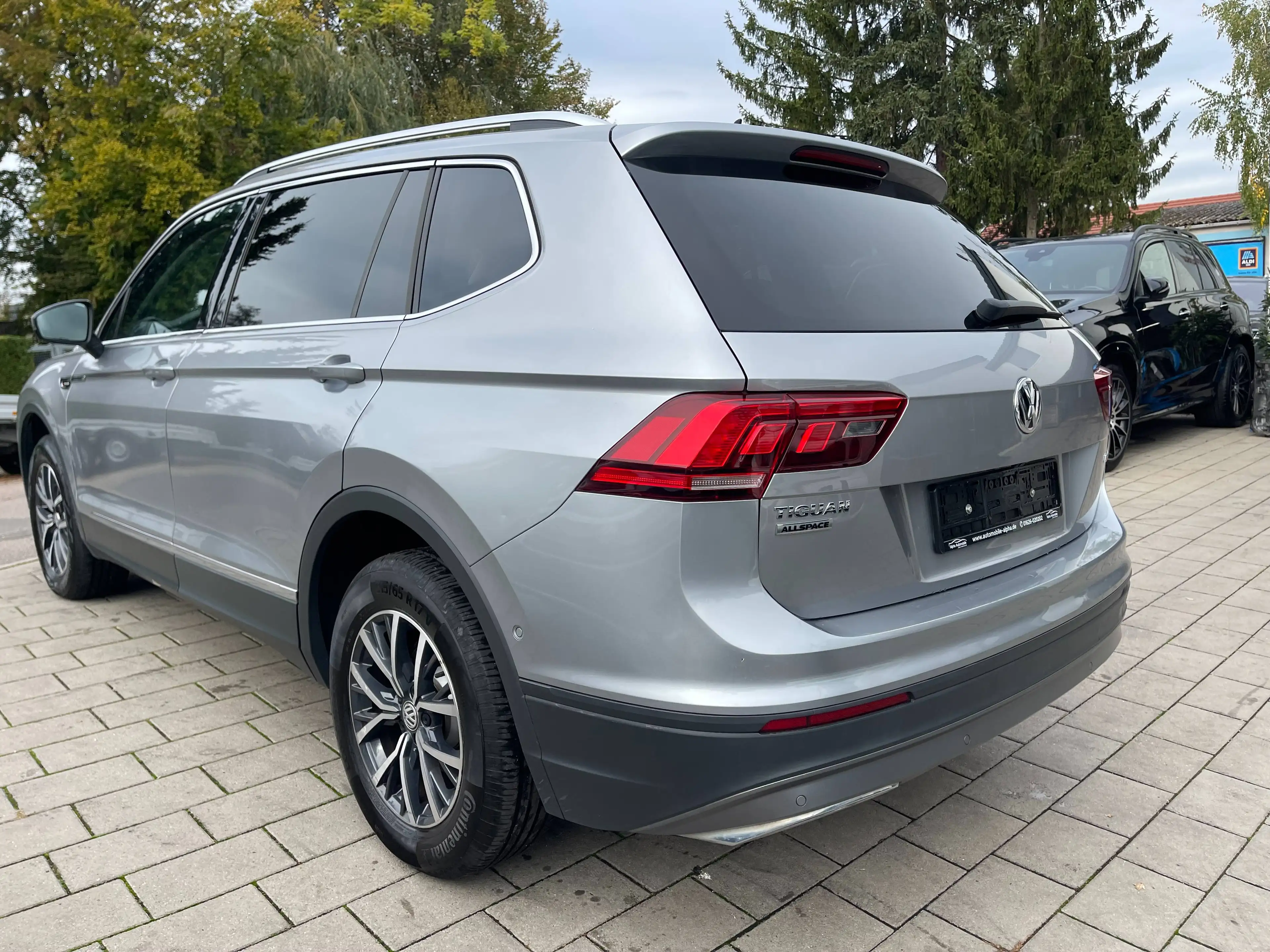 Volkswagen Tiguan Allspace Comfortline 4Motion — photo 7